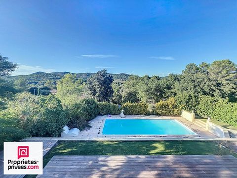 RIANS Proche Cadarache Iter, 40 mn AIX en Pce, Villa T5 de 137 m² avec piscine sur 1195 m² de terrain clos. Comprenant un hall d'entrée, wc, vaste salon séjour traversant, une grande cuisine équipée, 4 chambres avec placard dont une suite parentale a...