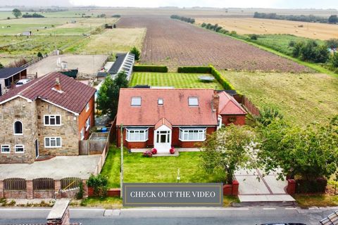 INVITING OFFERS BETWEEN £585,000-£610,000 THIS SPACIOUS FOUR BEDROOM HOME ON MAIN STREET, REEDNESS OFFERS AN INCREDIBLE OPPORTUNITY FOR THOSE LOOKING TO EMBRACE A COUNTRY LIFESTYLE With 9 acres of land, it's ideal for equestrian enthusiasts or anyone...