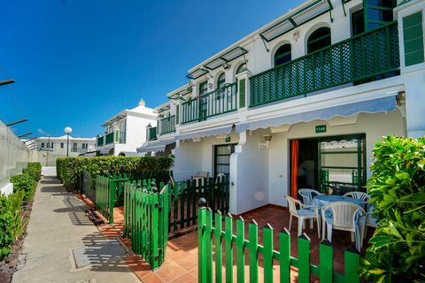 Einzigartige Gelegenheit in Campo Internacional. Charmantes Bungalow zum Verkauf im Dunaflor Verde Komplex, ein perfekter Ort, um Sonne und Ruhe zu genießen. Diese Immobilie befindet sich in gutem Zustand, verteilt sich über zwei Etagen und ist bezug...