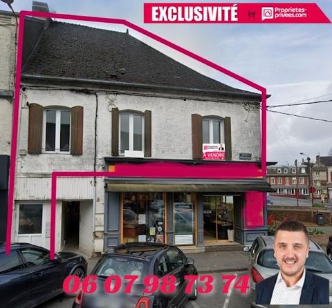 Exclusivité Benjamin Propriétés Privées ! A Hirson, dans le centre ville, autour des commerce, retrouver cet ensemble immobilier, composé de 2 appartements (1 T2 et 1 T3) + d'un grand grenier aménageable, et des parties communes au RDC. Les 2 apparte...