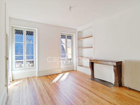 Appartement rénové avec cachet de 4 pièces 90 m² en hypercentre Chalon-sur-Saône (71)