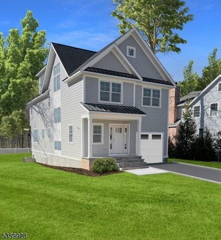 Stunning New Construction in the heart of Chatham Boro! This custom colonial has 5 bedrooms & 5.1 bathrooms on 4 floors of finished living space. The 1st fl has a formal living room and an open concept floor plan. The gourmet kitchen features quartz ...