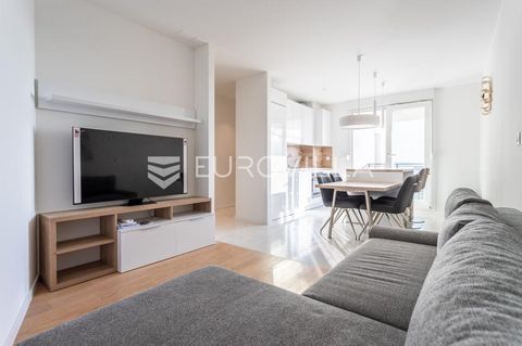 Split, Žnjan - two-bedroom apartment with a balcony on the second floor of a newly completed building is available for long-term rent.The apartment of 58 m2 consists of a hallway, two bedrooms, bathroom, utility room, living room, kitchen and dining ...