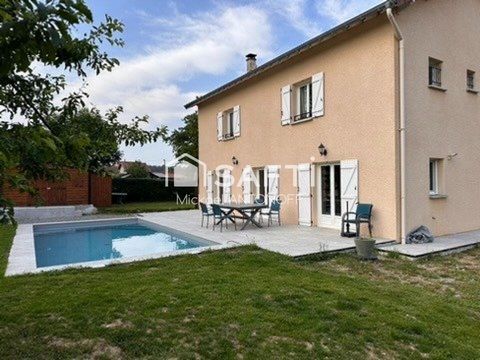 Maison T7 avec piscine à 5 min de Charlieu