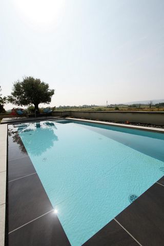 Séduction assurée ! Magnifique maison contemporaine avec d'excellentes prestations et une vue imprenable