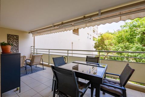 Saint Raphaël vaste appartement avec garage proche