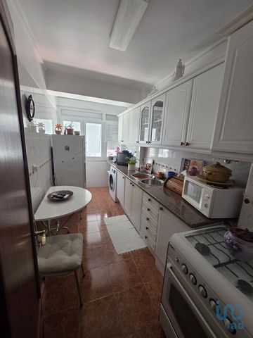 Apartamento T2 Renovado com Varanda e Arrecadação – Odivelas | 78 m² | 263.000,00€ Apresentamos este acolhedor T2 situado no 3.º andar de um prédio bem conservado, sem elevador, localizado numa zona central e muito procurada de Odivelas. Com 78 m² de...