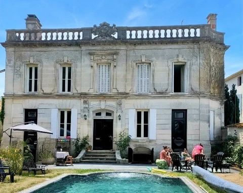 Élégante Maison de Maître avec Gîte, Jardin et Piscine