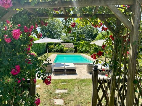 Maison à vendre 11 pièces LA CELLE LES BORDES (78)