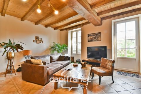 Maison à vendre 5 pièces ASNIERES LA GIRAUD (17) avec jardin, dépendances et garages