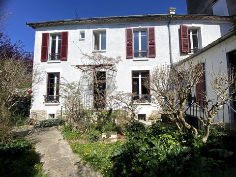 Maison de charme, jardin clos, dépendance, garage