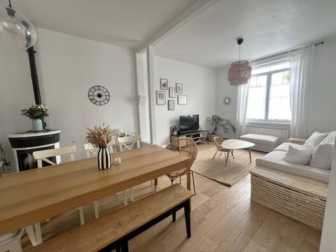 Maison mitoyenne 3 chambres - bureau - buanderie - jardin - parking