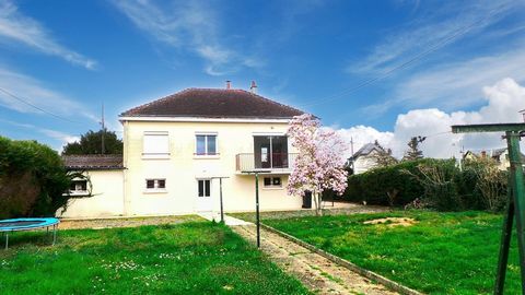 Maison proche école primaire, collège et cabinet médicale a 100 m.