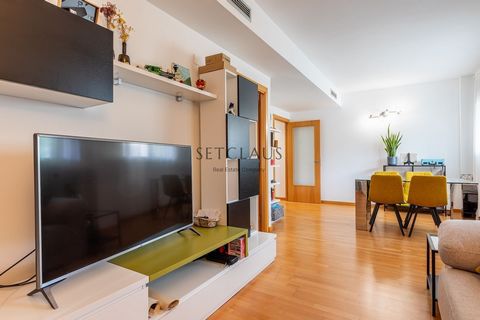 Flat in Premià de Dalt, with 602.784 ft2, 2 rooms and 1 bathrooms and Air conditioning. Features: - Lift - Air Conditioning