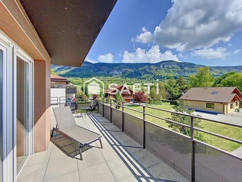 T4 en attique de 85 m2 - VUE SALEVE - Terrasse de 60 m2