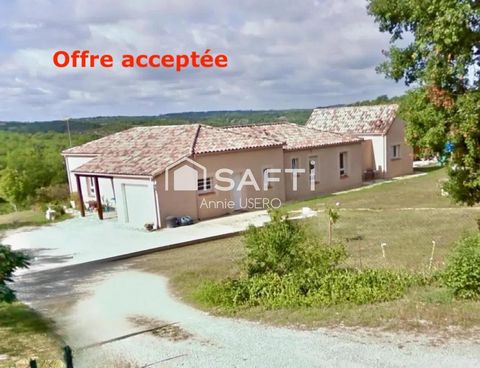 Maison contemporaine de plain-pied terrain cloturé