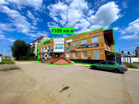 - земельный участок: 851 кв. м. Продам отдельно стоящее здание с федеральными арендаторами Красное & Белое, Апрель и другими операторами в проходном месте п.г.т. Безенчук. Здание капитальное, построено в 1985 году. Все коммуникации центральные: водос...