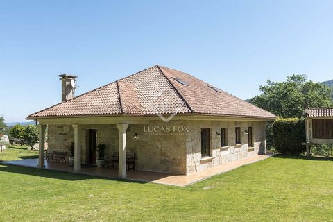 This charming 4-bedroom property enjoys great privacy, surrounded by pleasant gardens and a 4-metre high stone wall. Despite its peaceful setting, the nearest village is just a 5-minute drive away and it's 15 minutes to the nearest beaches. Originall...