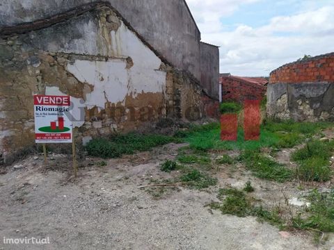 Lote Terreno para Construção de Moradia Unifamiliar Categoria Energética: Isento PLOT OF LAND FOR CONSTRUCTION OF A HOUSE GROUND FLOOR, SITUATED IN Assentiz. EXCELLENT OPPORTUNITY. TOTAL AREA OF LAND: 90 M2 DEPLOYMENT AREA: 70M2 Energy Rating: Exempt
