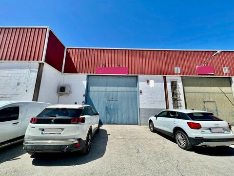 *You can also contact us by WhatsApp at 644 68 75 77*Industrial warehouse ready for use in the Tres Caminos industrial estate. It has an area of 497 m², distributed in several departments. At the entrance there is an office area with several workstat...