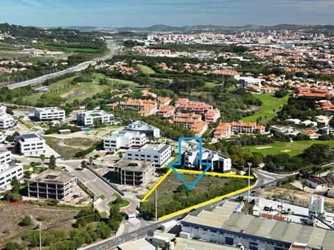 Urban land in Quinta da Beloura, with a total area of 5,932 square meters. Excellent visibility and road access, confronted about 120 meters with the main access road to Beloura, Av. Pedro Alvares Cabral. It allows a gross construction area above gro...