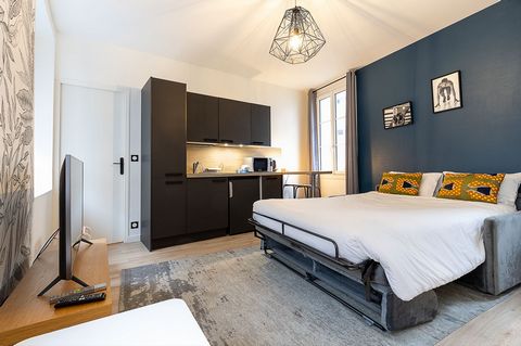 Recently renovated, this very cute flat is in the heart of the pleasant city of Fontainebleau. Very well equiped and furnished, located on the groundfloor of a nice stylish building.