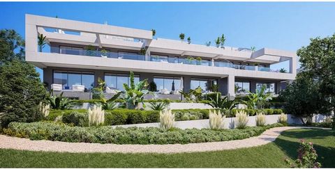 BRAND NEW townhouse in the heart of Elviria!! This is a unique opportunity to acquire a super spacious, modern 3 bedroom property in Elviria´s most awaited project: La Vera de Marbella; an exclusive development of only 25 properties sharing a 15,000 ...
