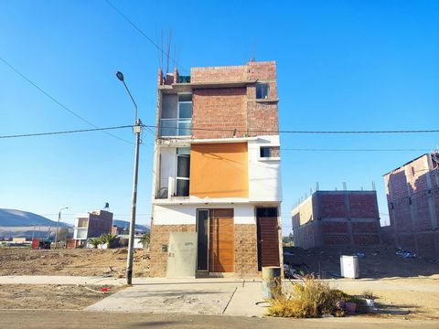 We are pleased to present you with a unique opportunity in the city of Tacna: an apartment with exceptional potential located in the urbanization El Olivar - Centenario. This apartment, located on the third floor, offers an area of 112 square meters ...