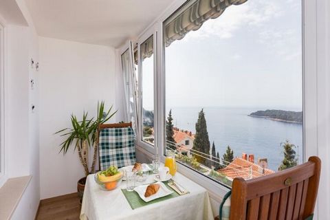 Apartment Precious View is situated only 400 m from the popular Saint Jacob beach and about 1.7 km from Dubrovnik's historic Old Town. Apartment Precious View comes with a private loggia that offers beautiful views of the Adriatic sea and Old Town. L...