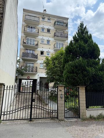Appartement à vendre 1 pièces MONTREUIL (93)