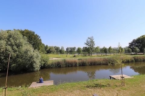 Set in the peaceful surroundings of Simonshaven, this pet-friendly holiday home for six guests offers a perfect blend of relaxation and adventure. Located just 150 meters from the lake beach, guests can enjoy direct access to fishing and watersports,...