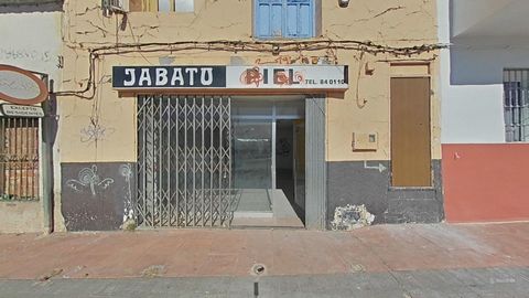 ¿Quieres comprar una casa residencial en venta de 2 dormitorios en Molina de Segura? Excelente oportunidad de adquirir en propiedad esta casa residencial ubicada en la localidad de Molina de Segura, provincia de Murcia. Cuenta con dos plantas conecta...
