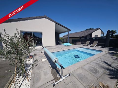 Ondes , villa contemporaine de 108m² avec piscine et garage sur une parcelle de 348m² .