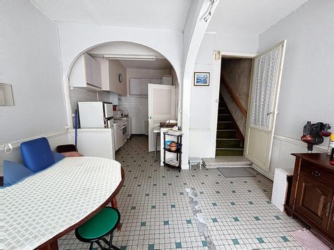 Maison de ville avec garage idéale investisseur.