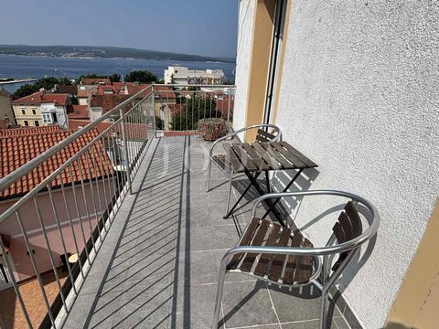 Location: Primorsko-goranska županija, Crikvenica, Crikvenica. In an excellent and sought-after location, right in the centre of Crikvenica, we offer an apartment of 31 m². The property is just a few minutes’ walk from the beach and all amenities nec...