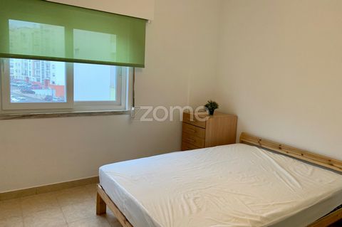 Identificação do imóvel: ZMPT553775 1 bedroom apartment converted into 3 micro studios, which are rented, in Monte Abraão. Monthly income of €1.190, which corresponds to a gross return of 8,40%. An excellent investment opportunity! The apartment, whi...