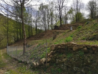 Price: €21.500,00 District: Troyan Category: Building Plot Plot Size: 1518 sq.m. Location: Mountainside For sale are 2 plots with a total area of 1,518 sq.m. surrounded by forest near the village Cherni Osam, Troyan municipality, Lovech district. One...