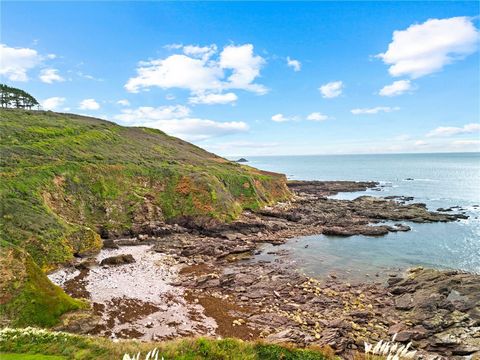 Heybook Bay is a hidden gem, located right on the South West Coastal path within an 