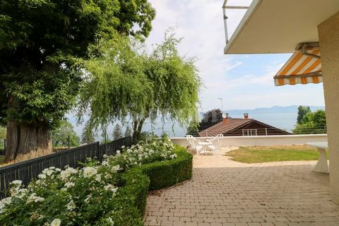 Ref 67345JL: Lugrin, near Evian-Les-Bains and Switzerland with a panoramic view of Lake Geneva, come and discover this charming house built on a plot of 400m². You will appreciate its quality of renovation, its calm and its ideal location. It is comp...