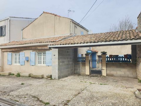 Dpt Charente Maritime (17), à vendre NIEULLE SUR SEUDRE - Ensemble de 2 maisons indépendantes ou pas