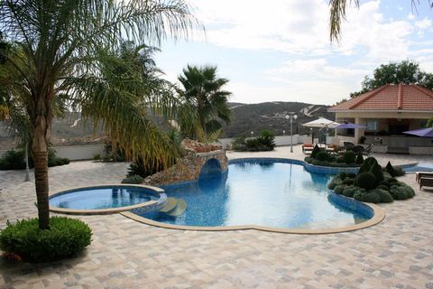 Five Bedroom Villa with Guest House For Sale in Kato Drys with Land Deeds *** PRICE REDUCTION*** (was €2.600.000) Through the impressive electric gates you drive down to this opulent hill side villa. The ground floor comprises of a large kitchen and ...