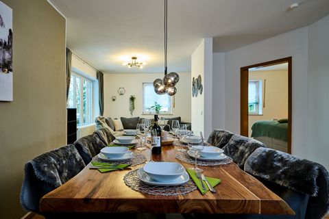 Welcome to APANOXA HOMES and in our with love designed Deluxe Apartment in Straubing. Your Deluxe Apartment offers you: → huge balcony with dining area (balcony furniture is coming for spring 2024) → two huge parking lots in front of the apartment fo...