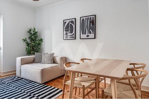 News Apartment T2+1 in Cacilhas  We present this opportunity: Remodeled apartment T2 + 1, allying functionality and confort.  I want to know everything about this apartment! With a gross area of 68.7sqm this apartment has two sun illuminated bedrooms...