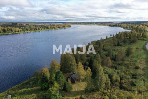 Auf der schwedischen Seite, entlang des Tornionjoki, ein kleines Sommerhaus mit Strandsauna. Das Ferienhaus liegt etwa 10 Fahrminuten von den Zentren von Haparanda und Tornio entfernt. Dies ist Ihr Traumziel am Ufer des größten Lachsflusses Europas. ...