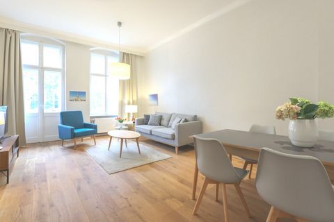 The apartment is set in the north of Prenzlauer Berg, one of the most sought-after locations in Berlin. Within a few moments walk you find yourself at Schönhauser Allee with its long shopping streets boasting a range of stand alone stores and outstan...