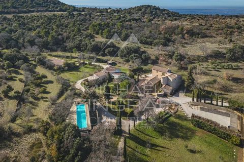 Detta hotell-restaurang i Provence, som också helt enkelt kan bli en fantastisk plats för familjeliv där du kan träffa familj och vänner, är en exceptionell guldklimp gömd i en grön oas. Pagnols Provence, med sina böljande kullar och doftande garrigu...