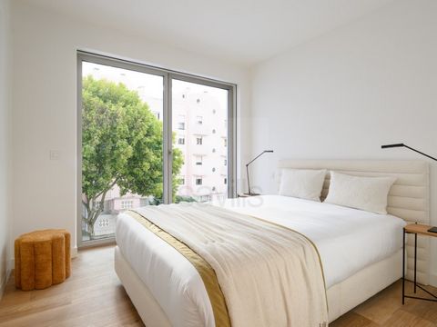 O'Living Apartamento T2 com 126,2m², 12,2m² de varandas e dois lugares de garagem. Um novo conceito de bairro iluminado pela luz daquela que é apelidada da cidade das '7 colinas': assim podemos definir o O'Living, um projeto ímpar localizado na zona ...