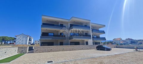 Location: Zadarska županija, Povljana, Povljana. PAG, POVLJANA - Apartment in an exclusive new building We mediate the sale of beautiful apartments in a new building on Pag in Povljana. The exclusive new building is located only 200 meters from the s...