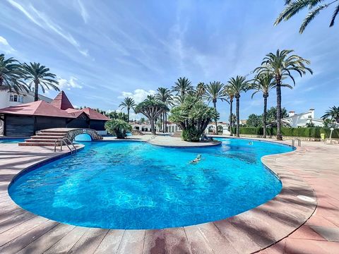 Studio located in the urbanization of El Palmar. Discover this ideally located studio apartment in the quiet and family-friendly urbanization of El Palmar. Perfect for those looking to live in a peaceful setting while still being close to the beach. ...