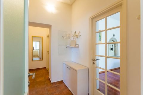 Enjoyable Villa Marini Dvori is situated in Lapad, modern part of Dubrovnik. Luggage storage is possible prior check in and after check out, so you can explore the city a little more before your departure. This modern two bedroom apartment can comfor...